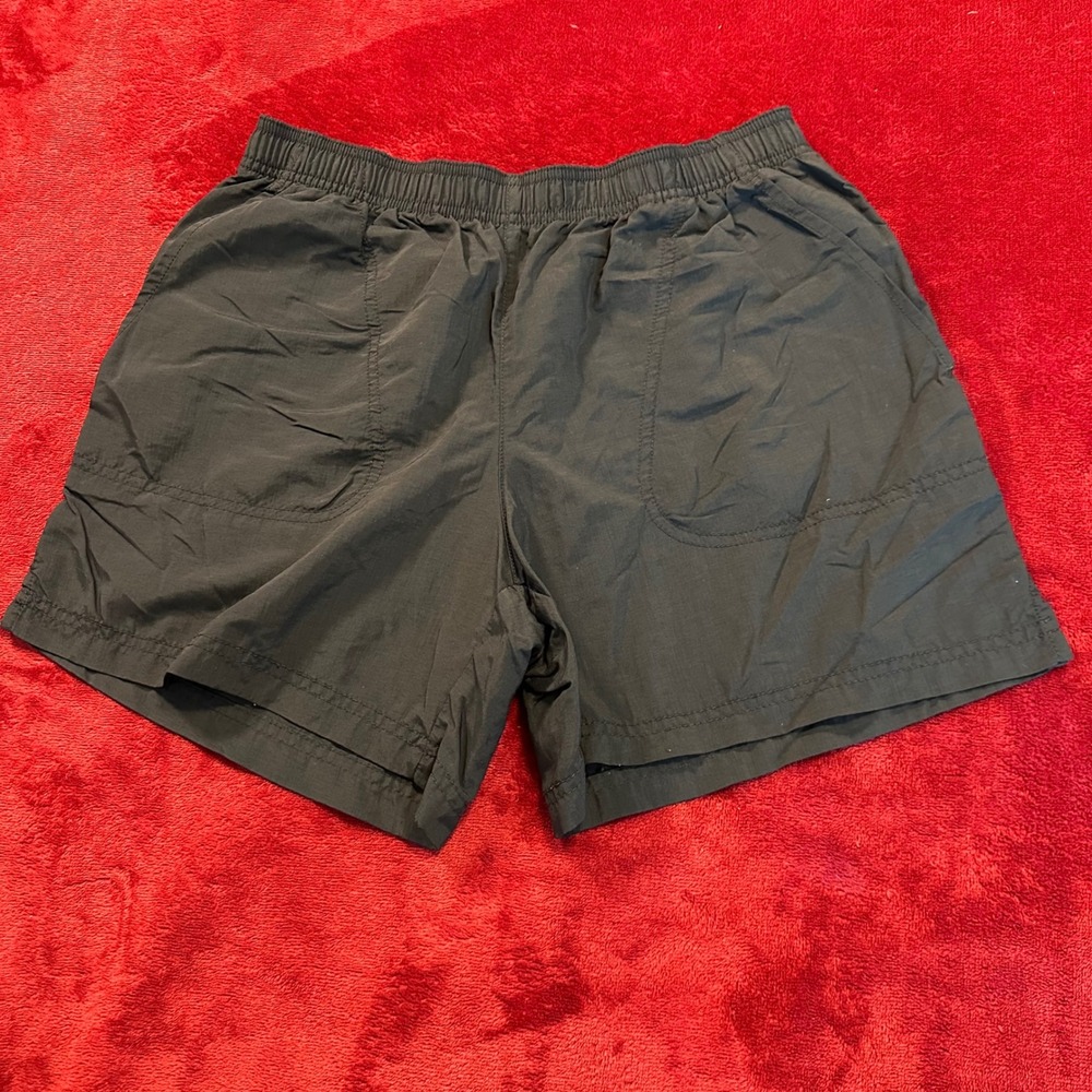 Columbia Sportswear Womens Black Nylon Active Hiking Shorts Small AL4573 5 Inch